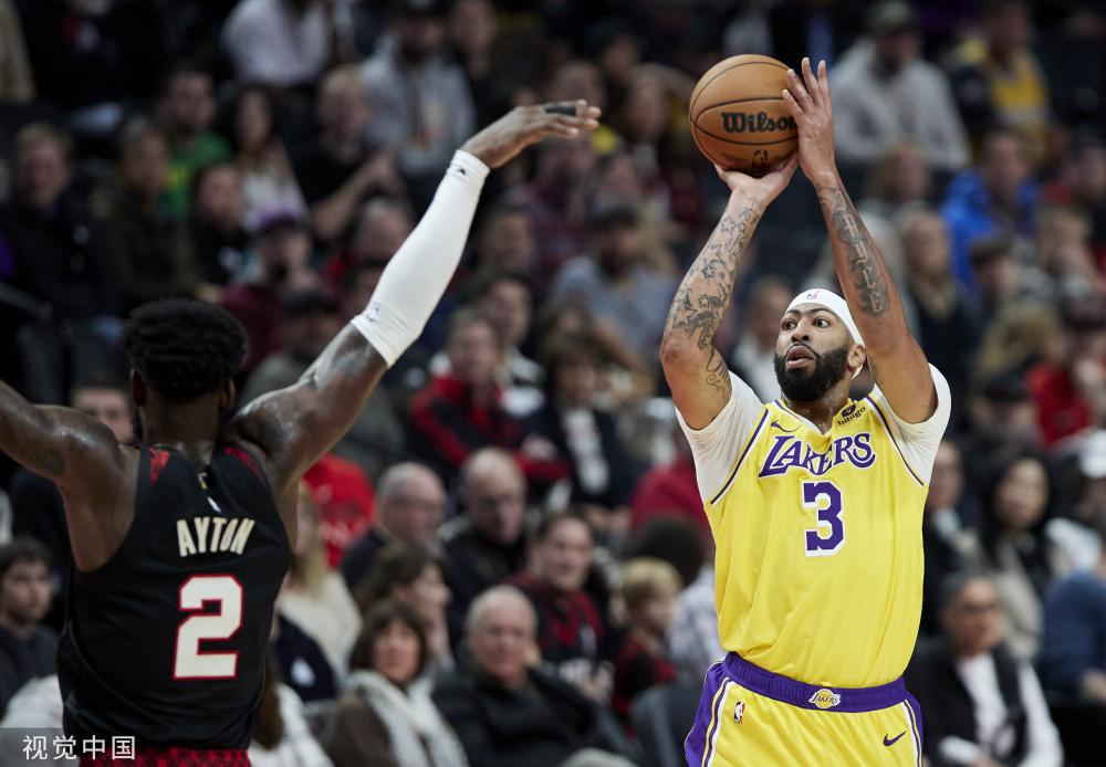 尼用人上的 尼用人上的