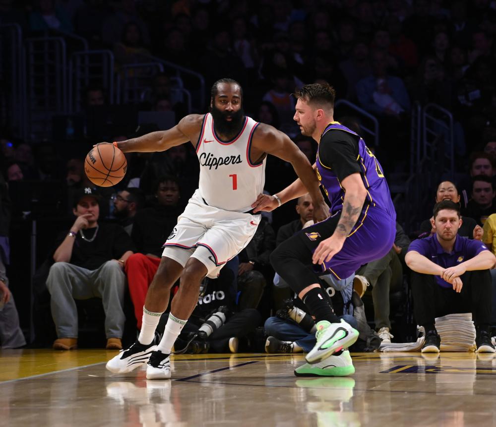 底角空间利 底角空间利